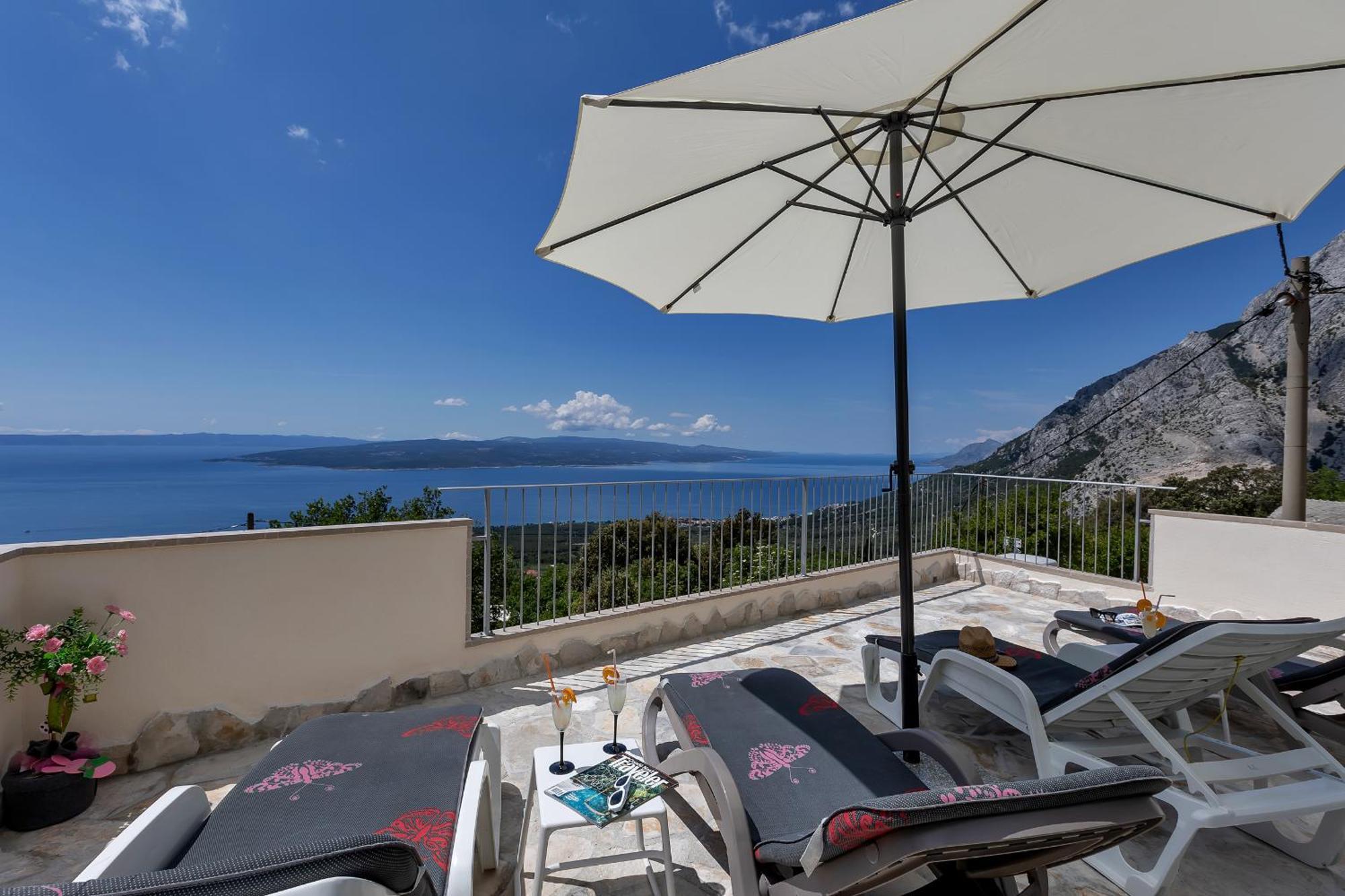 Holiday Home Marta With Heated Pool,Grill,Sea View Bast Buitenkant foto