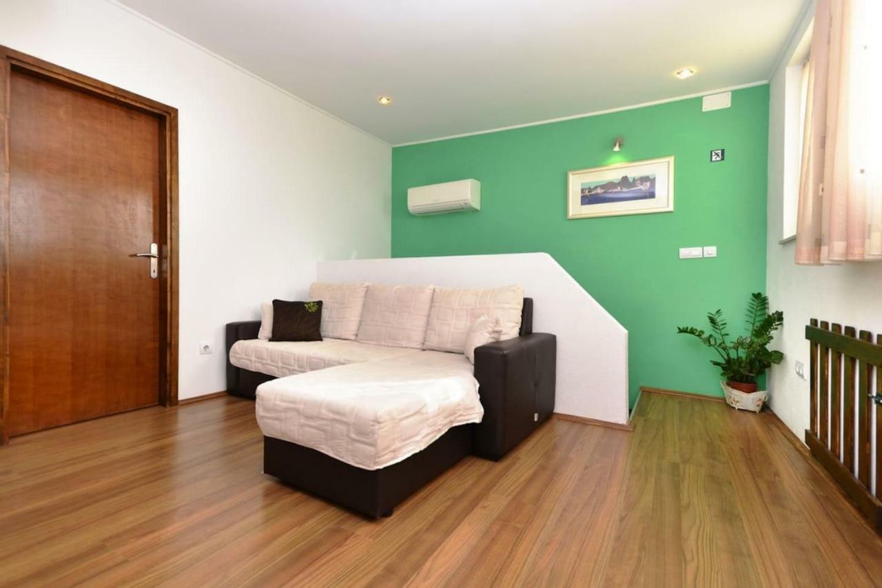 Holiday Home Marta With Heated Pool,Grill,Sea View Bast Buitenkant foto